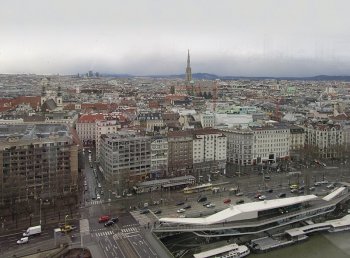 Úžasný pohled na Vídeň z posledního patra hotelu Sofitel