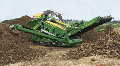 Hrubotřídič McCloskey R155 - recyklační aplikace