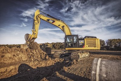 Rýpadlo Cat 366EH s hybridním pohonem