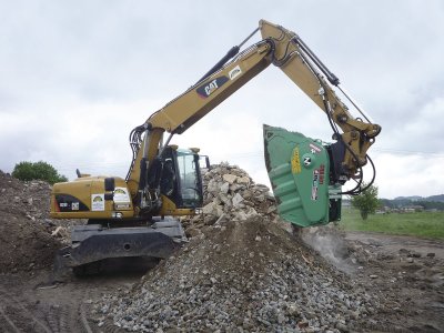 Drticí a třídicí lopata CRB 601