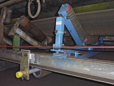 Regulační válec a vyrovnávací stolice PD šíře 1400 mm