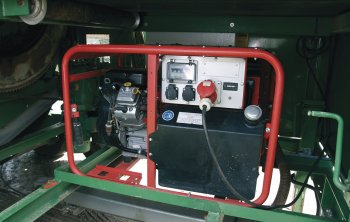 Třídička může být napájena pomocí připojení na 3x400V nebo využívá integrované elektrocentrály