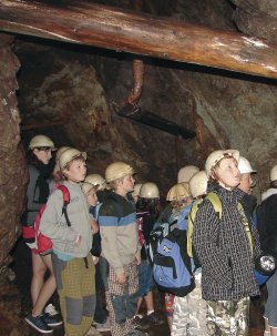 Z prohlídky historického podzemí dolu Anna zvaného Wasserlauf