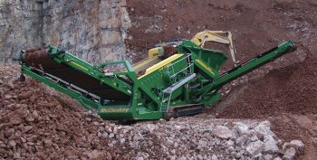 Hrubotřídič McCloskey R155 – lomová aplikace