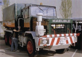Kaelble KD 22 Z (1964), 300/221 (k/kW), vidlicový osmiválec 19,1 l