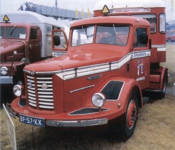 Kromhout (1955), 180/132 (k/kW), řadový šestiválec 8,4 l