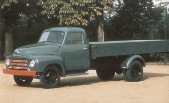 Opel Blitz 1,75 Tonner (1953), 62/45 (k/kW), řadový šestiválec 2,5 l