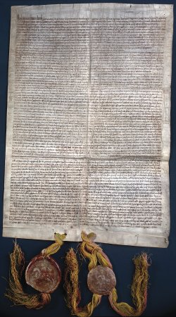 Pergamenová listina jihlavského horního práva (foto MZA SOKA Jihlava).
