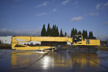 Pásové hydraulické rýpadlo PC490-10