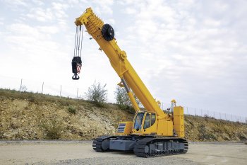 Teleskopický jeřáb na pásovém podvozku Liebherr LTR 1100