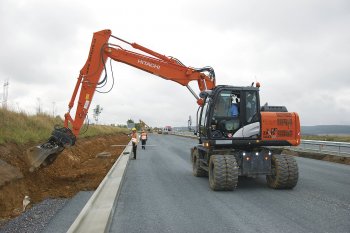 Kolové rypadlo HITACHI ZX140W-5