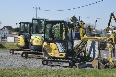 Minirýpadla Yanmar z flotily půjčovny JH Stavební stroje (v době naší návštěvy byly na firmě modely SV 18, ViO 38, ViO 25)