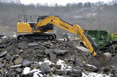 LiuGong 924F se v rukách šikovného strojníka promění ve výkonného dělníka.