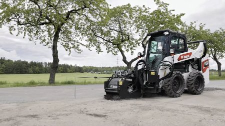 Nabídka fréz značky Bobcat pokrývá řezné šířky od 35 do 120 cm.