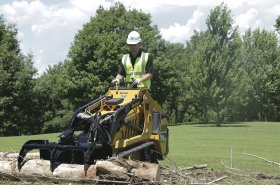 Mechanizace Vermeer ve firmě zabývající se komplexní péčí o stromy a zeleň