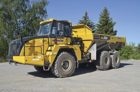 Dampry Komatsu HM300 se vyznačují provozní spolehlivostí, zaručující vysokou produktivitu.