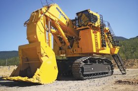 Komatsu na veletrhu Bauma: Těžební hydraulické rýpadlo s elektrickým pohonem i nový super-produktivní dozer