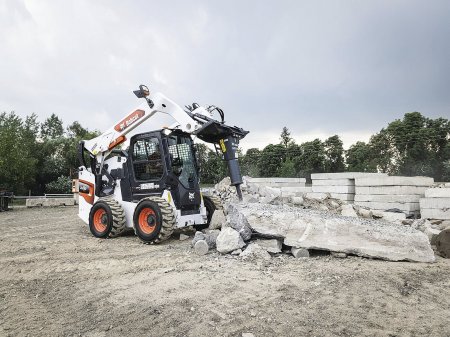 Nakladač S86 a T86 využívají osvědčený motor Bobcat 3,4 l splňující normu Stage V – s výkonem 78 kW (105 k) při 2600 ot./min.