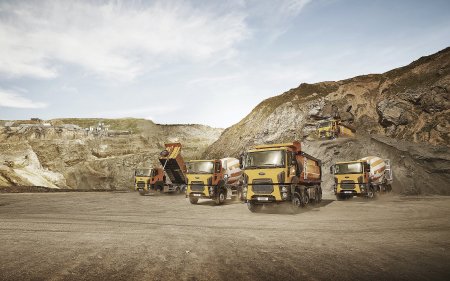 Stavební řada Ford Trucks oslovuje zákazníky mimo jiné robustní a jednoduchou konstrukcí.