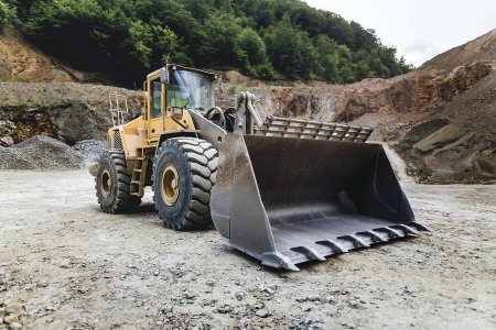 Zubové systémy BYG se vyznačují vysokou odolností a dlouhou životností. Jejich speciální tvar usnadňuje nabírání materiálu a zachovává samoostřicí vlastnosti.