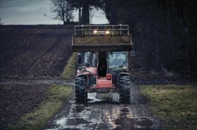 ČEMAT: „Oblečeme Váš stroj od hlavy až k patě“