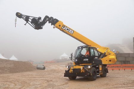 JCB rozšiřuje svou nabídku rotačních teleskopických manipulátorů o modely 558-210R PRO a 558-260R PRO.