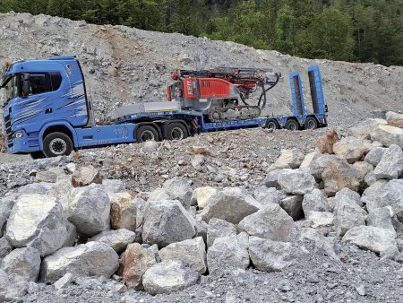 Společnost Keil s návěsem Goldhofer MPA 3 úspěšně zvládla již řadu náročných přeprav.