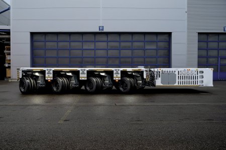 Zlatým hřebem expozice Goldhofer na veletrhu BAUMA bude podvozek PST/SL-E split s hydraulickým rozšířením.