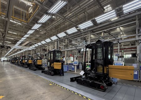 Výroba minirýpadel v podání SANY vyniká až neskutečnou rychlostí produkce.