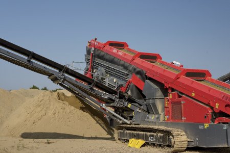 Na obou sítových plochách o rozměru 6,1 × 1,53 m jsou instalovány Flip-Flow segmenty. Foto: Jiří Hejhálek