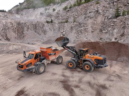 RENOMAG umí dodat příslušenství přímo ve spolupráci s dodavatelem stroje (zde GARNEA). Spoustu věcí vykomunikují mezi sebou.