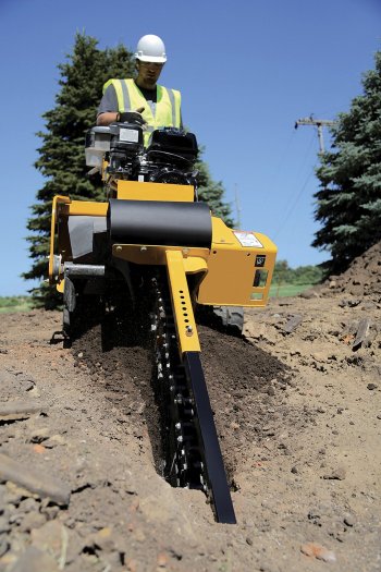 Ruční rýhovače Vermeer zvládají hloubení do hloubky 76,2 až 121,9 cm.