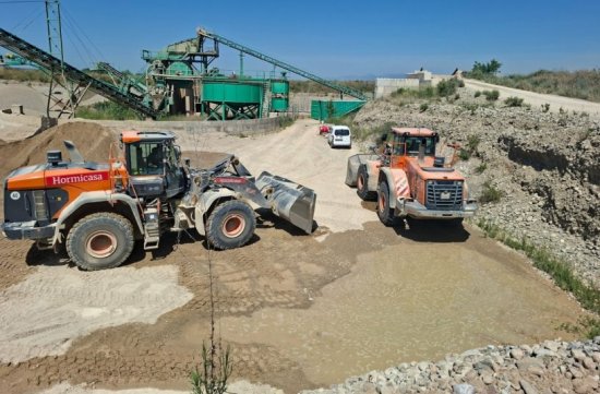 Model DL420-7 nabízí oproti předchozí generaci až o 7 % vyšší produktivitu.