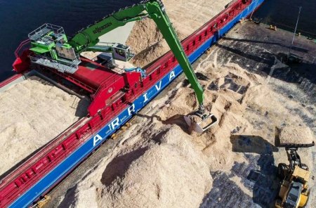 Norská společnost Arriva Shipping provozuje specializovanou flotilu nákladních lodí pro přepravu sypkých materiálů a dřeva po severní Evropě. MV Nor Viking je zatím největším plavidlem její flotily.
